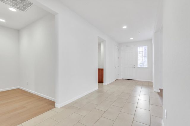 9948 Penela Way, Elk Grove, CA 95757