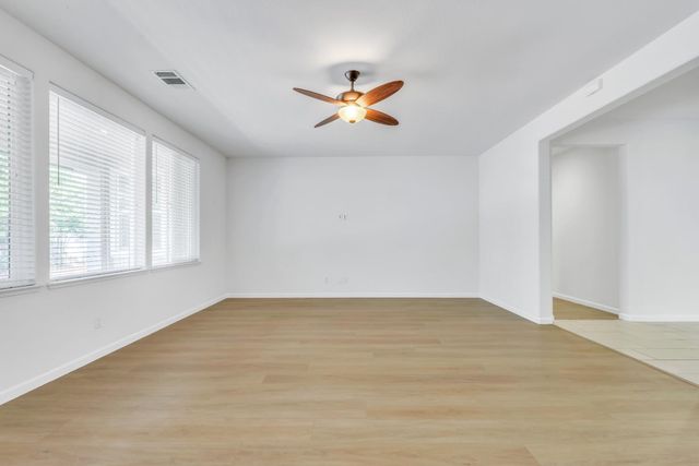 9948 Penela Way, Elk Grove, CA 95757