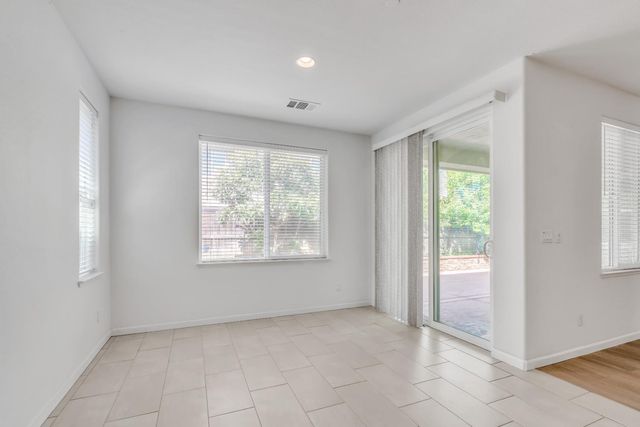 9948 Penela Way, Elk Grove, CA 95757