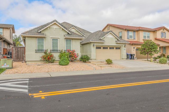 9948 Penela Way, Elk Grove, CA 95757