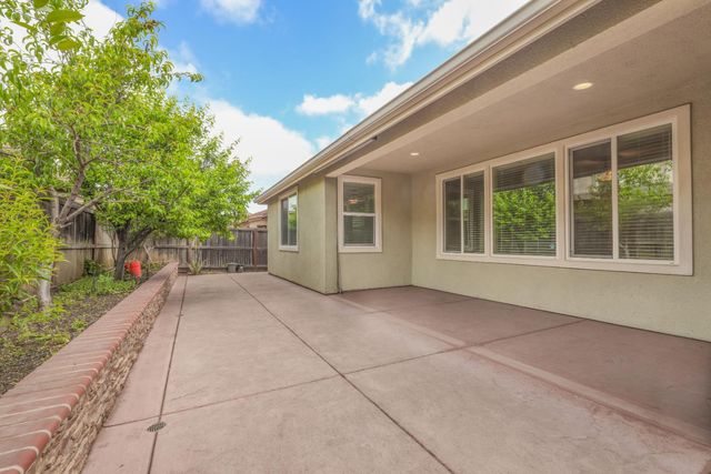 9948 Penela Way, Elk Grove, CA 95757