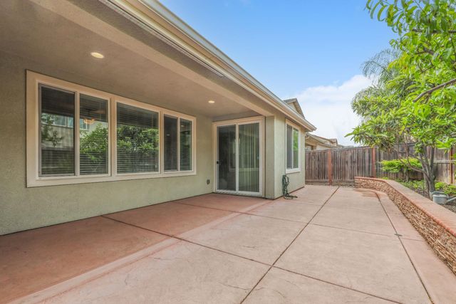 9948 Penela Way, Elk Grove, CA 95757