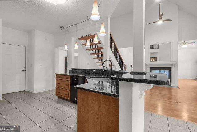 230 Lyman Hall, Savannah, GA 31410