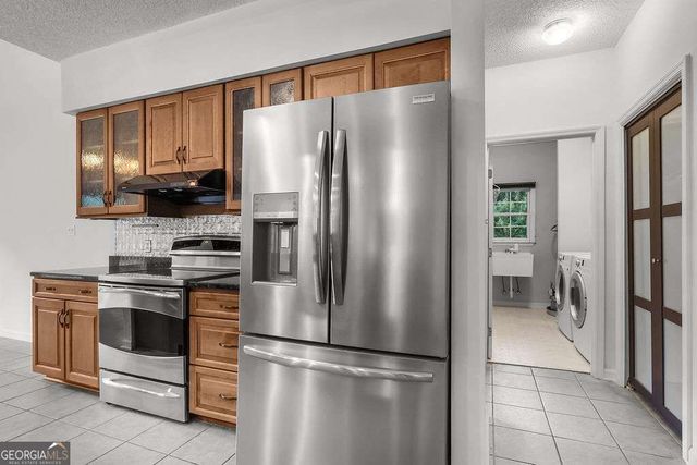 230 Lyman Hall, Savannah, GA 31410