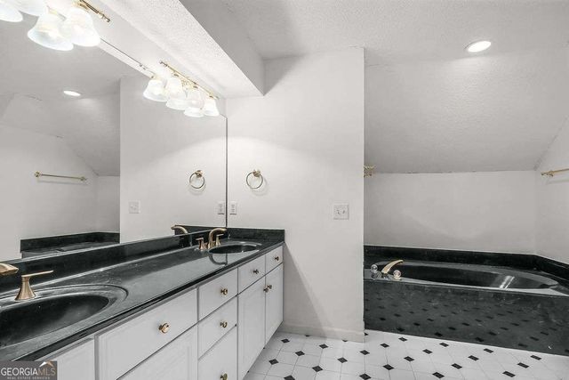 230 Lyman Hall, Savannah, GA 31410
