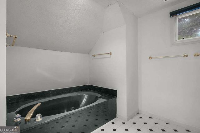 230 Lyman Hall, Savannah, GA 31410
