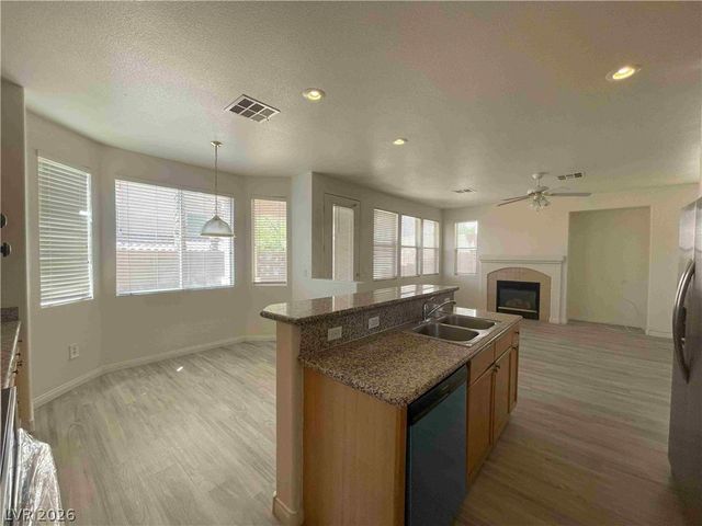 8875 Sanibel Shore Avenue, Las Vegas, NV 89147