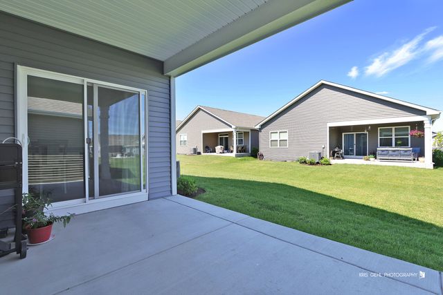 2285 Tupelo Way, Wonder Lake, IL 60097