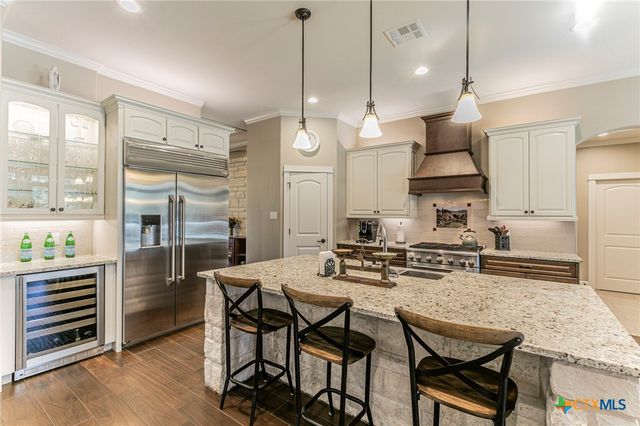 13 Lago Verde Lane, Belton, TX 76513