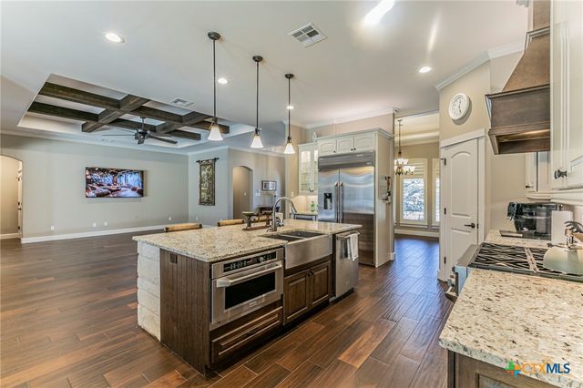 13 Lago Verde Lane, Belton, TX 76513