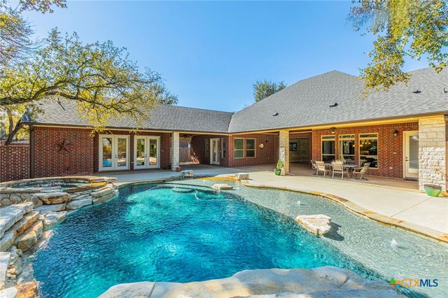 13 Lago Verde Lane, Belton, TX 76513