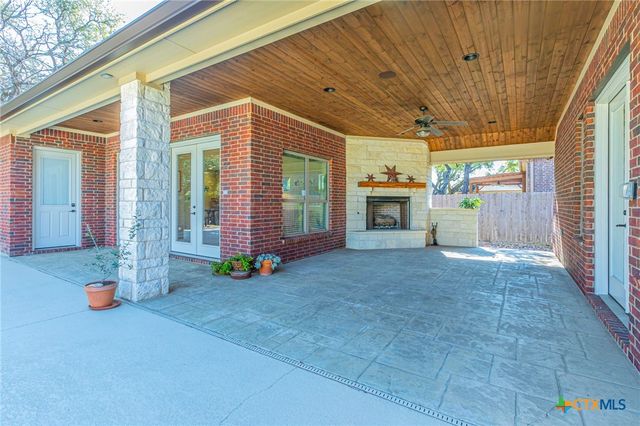 13 Lago Verde Lane, Belton, TX 76513