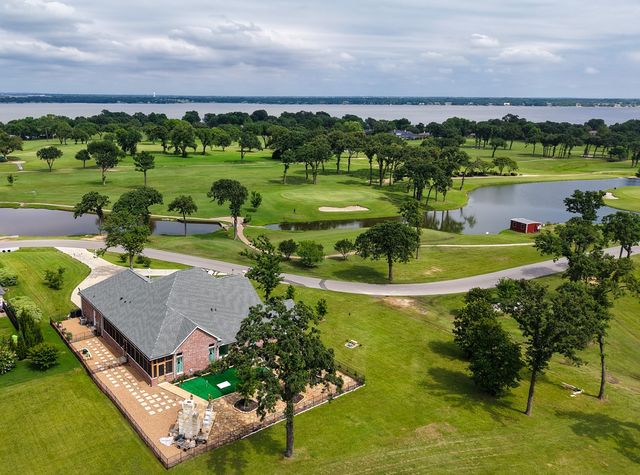 18076 Country Club Drive, Kemp, TX 75143