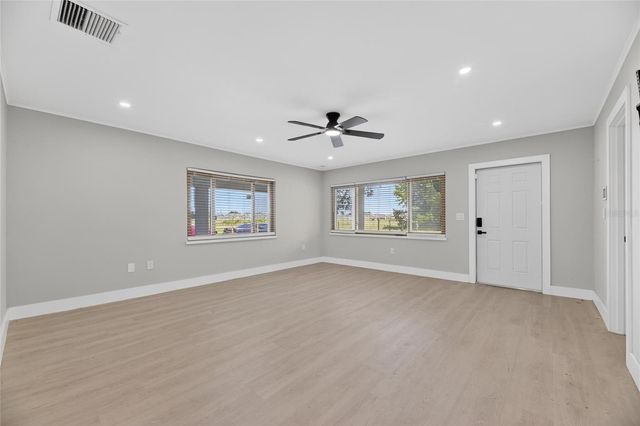 204 7TH AVENUE NW, Ruskin, FL 33570