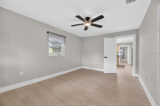 204 7TH AVENUE NW, Ruskin, FL 33570