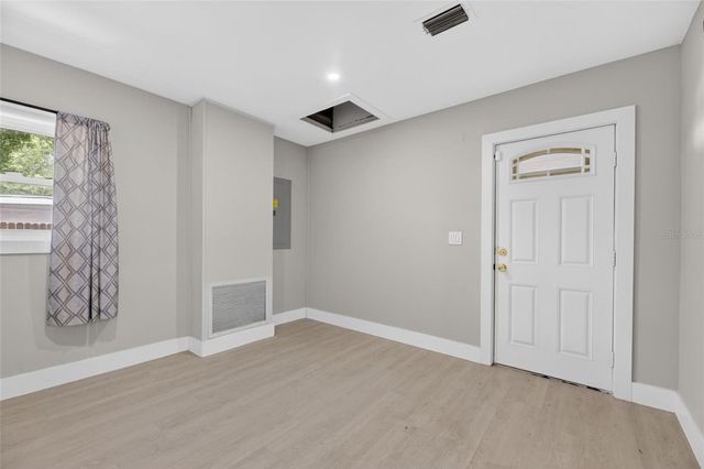 204 7TH AVENUE NW, Ruskin, FL 33570