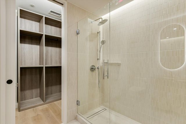 610 Davis ST 2904, Austin, TX 78701