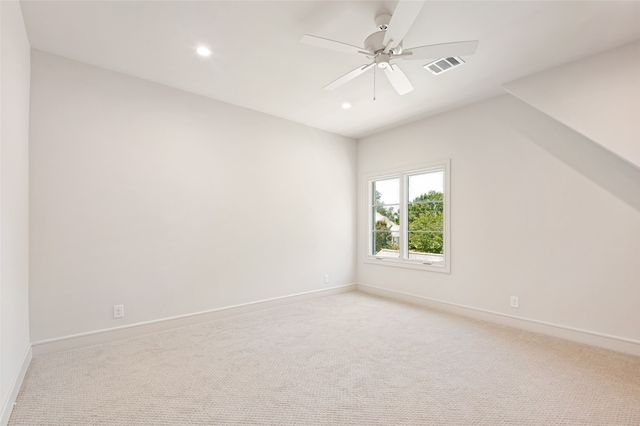820 Edgefield Road, Fort Worth, TX 76107