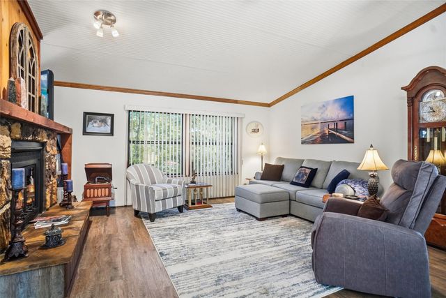 373 County Road 1742, Chico, TX 76431