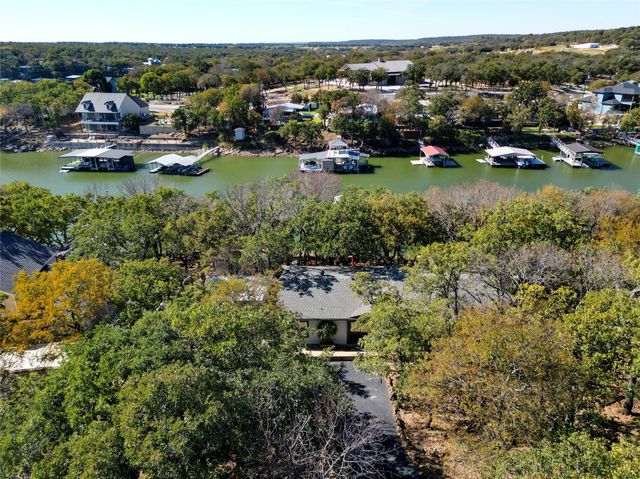 373 County Road 1742, Chico, TX 76431