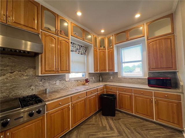 909 Power St, Refugio, TX 78377