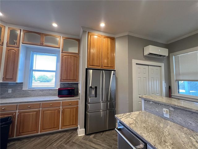 909 Power St, Refugio, TX 78377