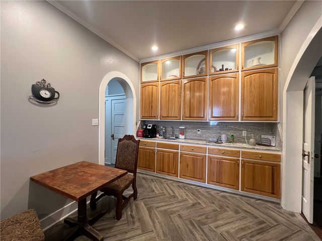 909 Power St, Refugio, TX 78377