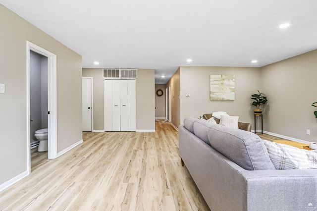 1741 Cassell Road, Manhattan, KS 66502
