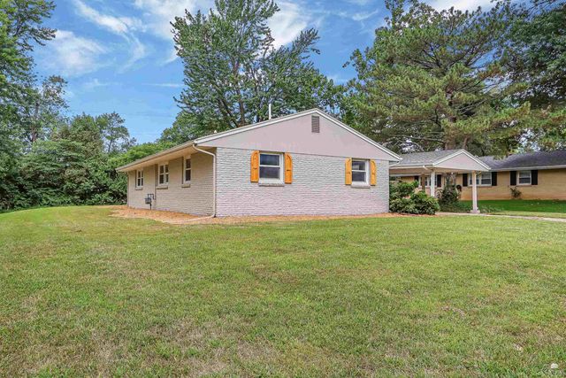 1741 Cassell Road, Manhattan, KS 66502