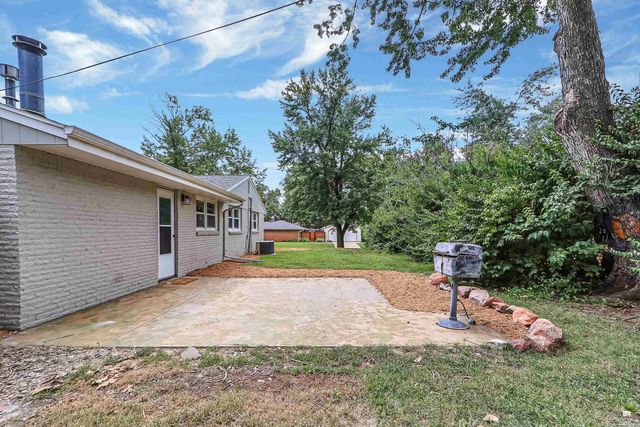 1741 Cassell Road, Manhattan, KS 66502