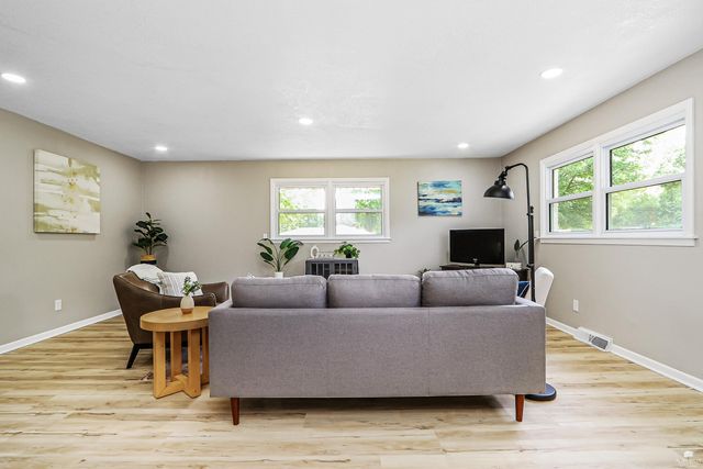 1741 Cassell Road, Manhattan, KS 66502