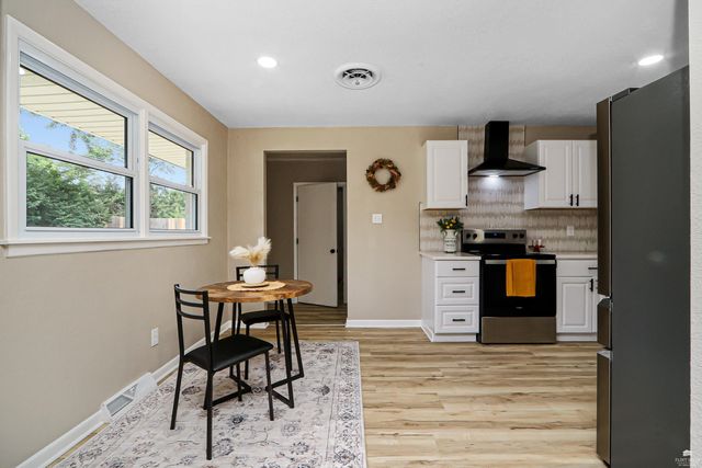 1741 Cassell Road, Manhattan, KS 66502