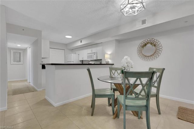 1835 Florida Club CIR 3102, Naples, FL 34112