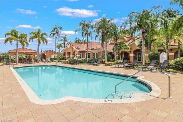 1835 Florida Club CIR 3102, Naples, FL 34112