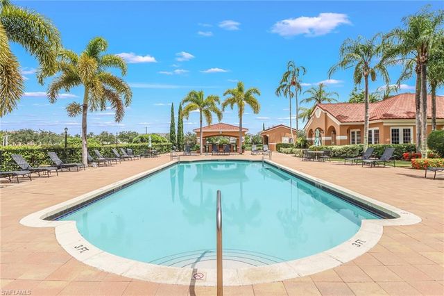 1835 Florida Club CIR 3102, Naples, FL 34112