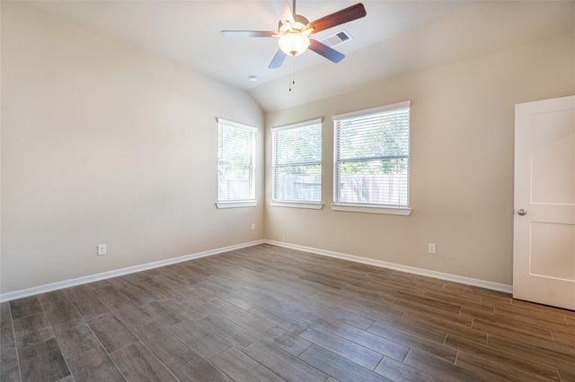 222 Crest Edge Street, Montgomery, TX 77316