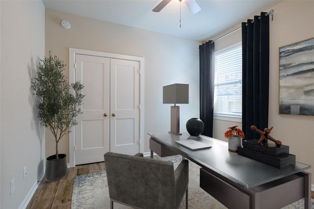 222 Crest Edge Street, Montgomery, TX 77316