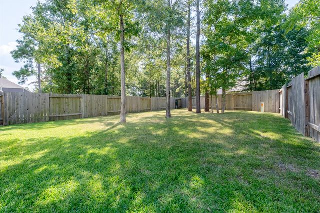 222 Crest Edge Street, Montgomery, TX 77316