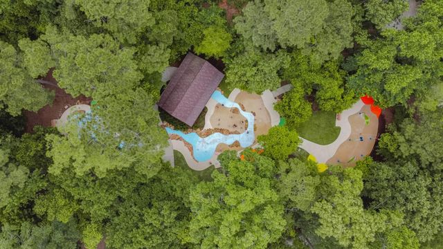 222 Crest Edge Street, Montgomery, TX 77316