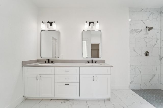 708 S Carroll Street, La Porte, TX 77571