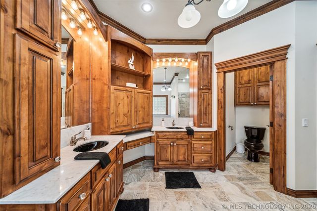 2365 Deer Run, Chouteau, OK 74337