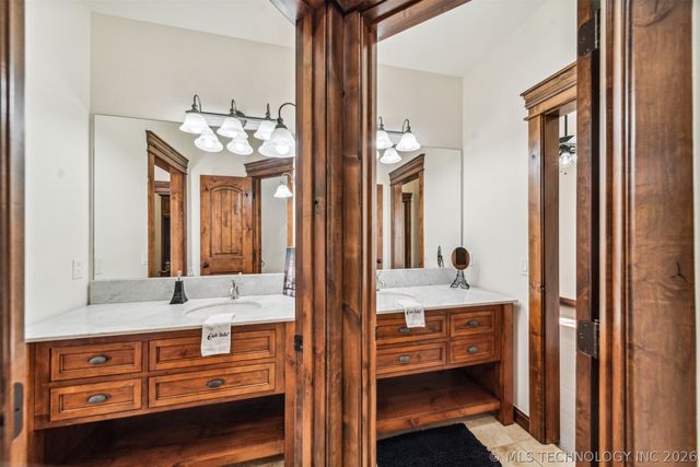 2365 Deer Run, Chouteau, OK 74337