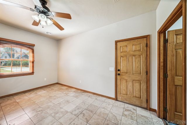 2365 Deer Run, Chouteau, OK 74337