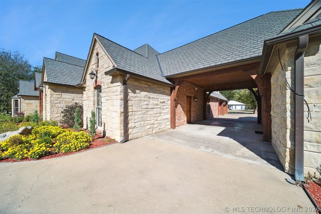 2365 Deer Run, Chouteau, OK 74337