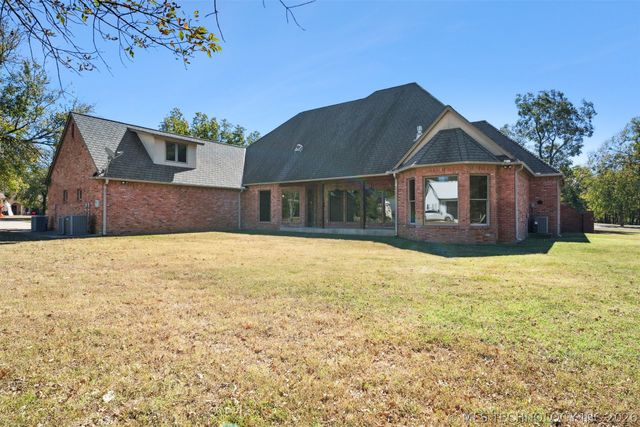 2365 Deer Run, Chouteau, OK 74337