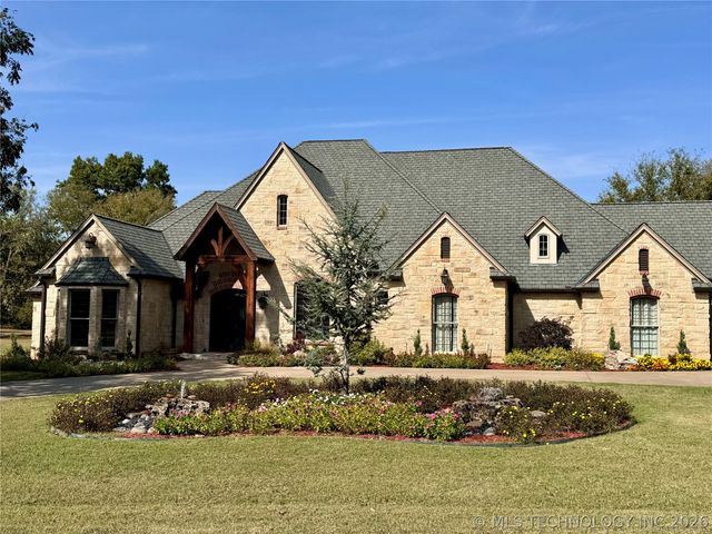 2365 Deer Run, Chouteau, OK 74337
