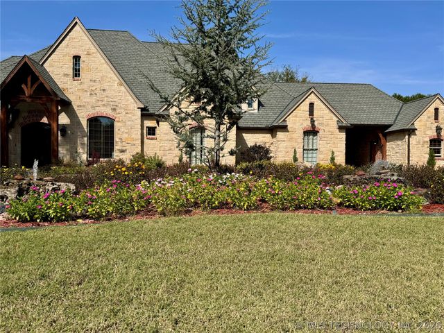 2365 Deer Run, Chouteau, OK 74337