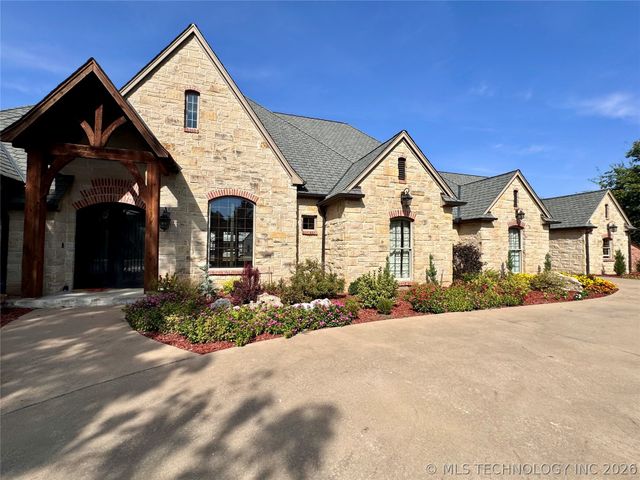 2365 Deer Run, Chouteau, OK 74337