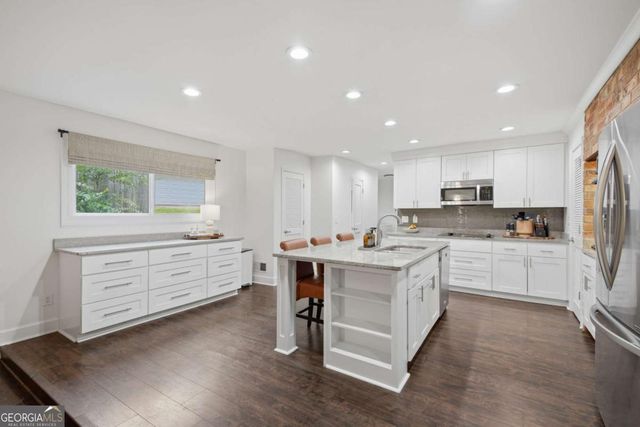 250 Rhine Drive, Alpharetta, GA 30022