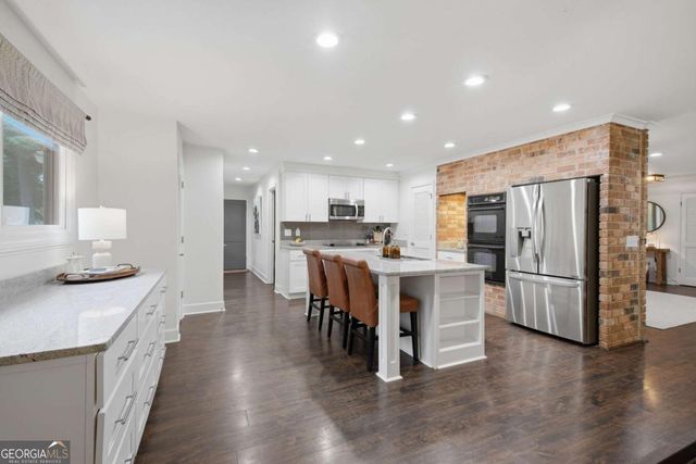 250 Rhine Drive, Alpharetta, GA 30022